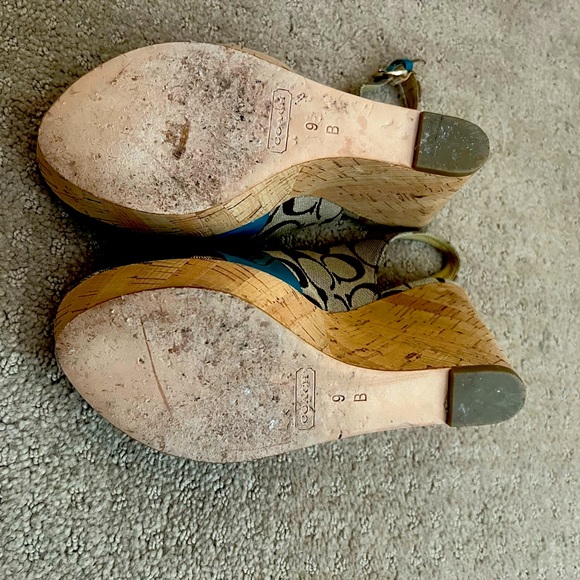 Coach Wedges size 9 - Picture 4 of 4